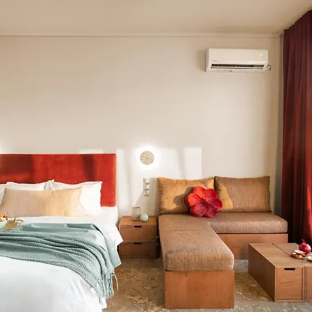 Top Floor Getaway, Balcony And Private Pool + Acropolis View! * Athens