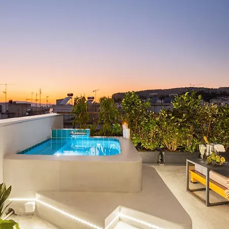 Top Floor Getaway, Balcony And Private Pool + Acropolis View! Athens